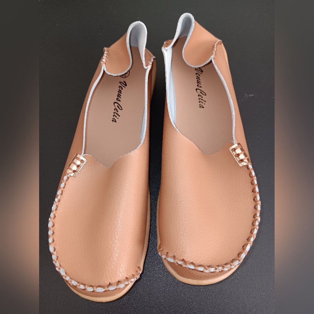 Venus Cecilia Tan Leather Women's Shoes Size 8 New Without Tags. Never Worn.